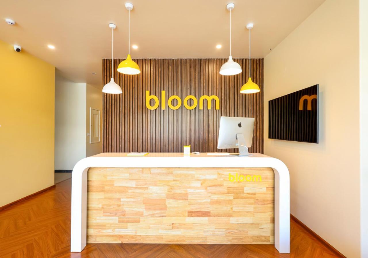 גורגאון Bloom Hotel - Golf Course Road, Sector 43 מראה חיצוני תמונה