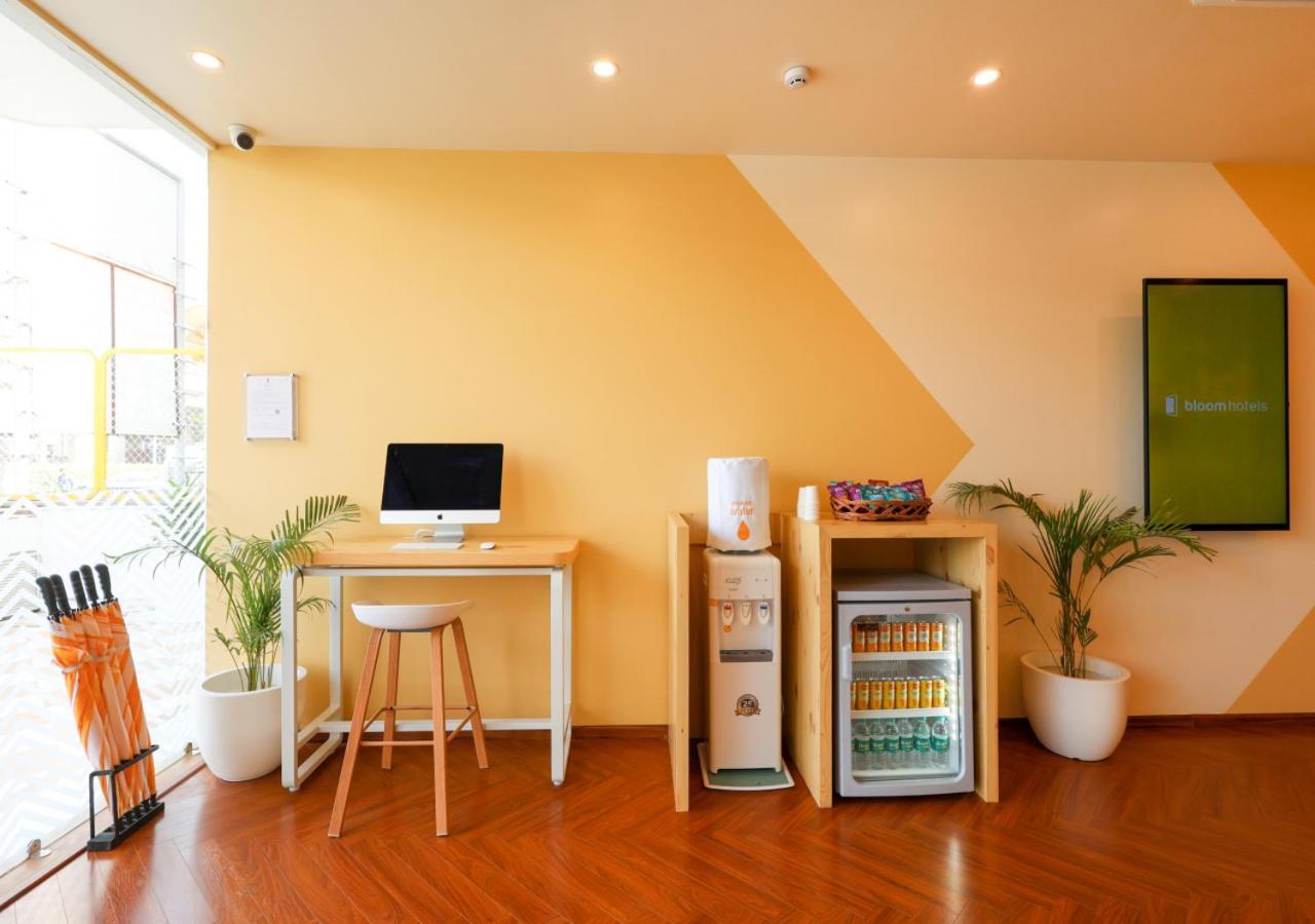 גורגאון Bloom Hotel - Golf Course Road, Sector 43 מראה חיצוני תמונה
