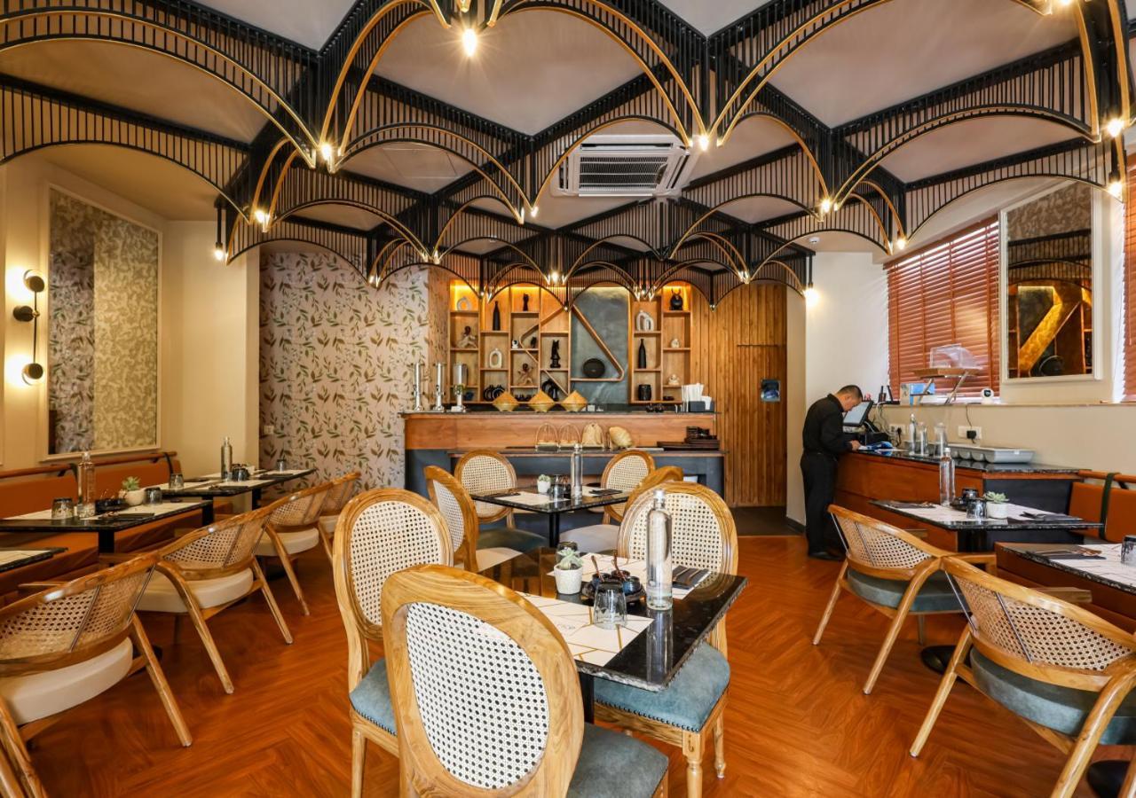 גורגאון Bloom Hotel - Golf Course Road, Sector 43 מראה חיצוני תמונה